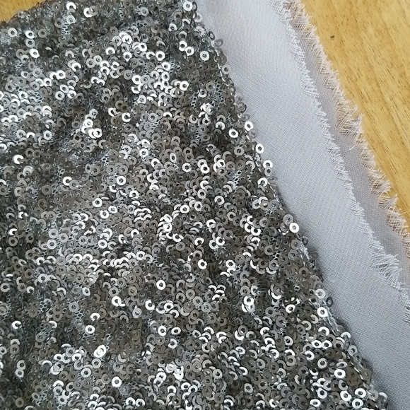 Olive & Oak Sequin Mini Skirt - Picture 5 of 7